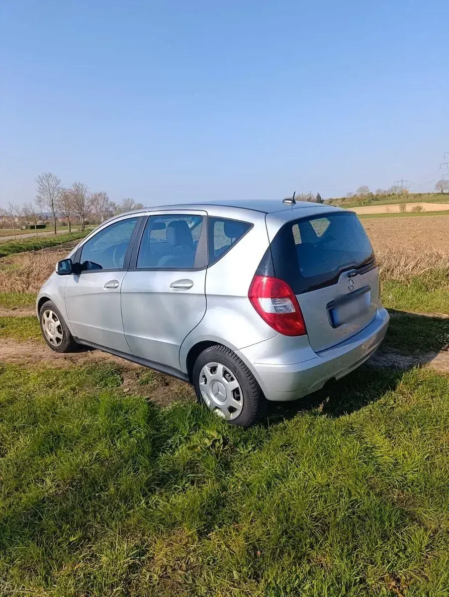 Gebraucht Mercedes A170 109 PS (80 kW) 2010 Silber Kleinwagen