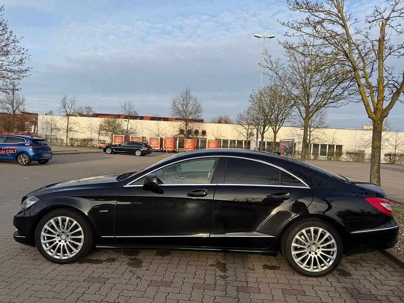 Gebraucht Mercedes CLS350 265 PS (194 kW) 2011 Schwarz Limousine