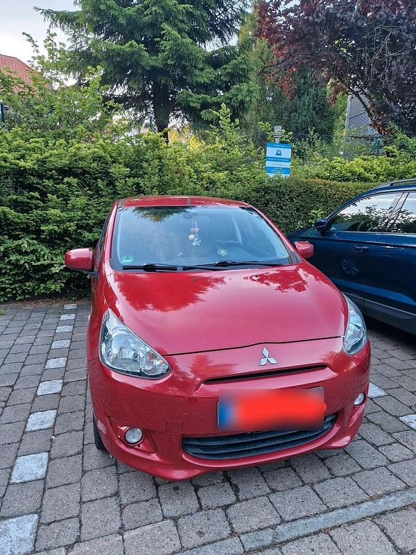 Gebraucht Mitsubishi Space Star 80 PS (58 kW) 2014 Rot Van / Kleinbus