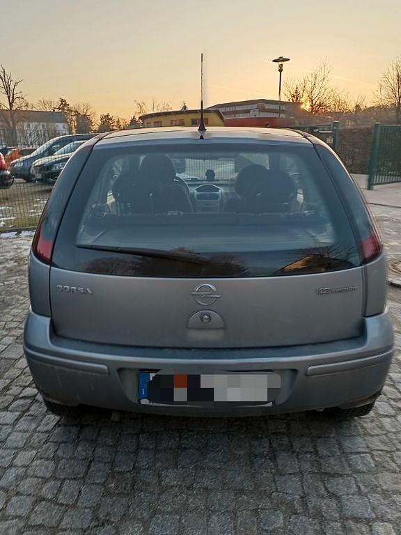 Gebraucht Opel Corsa Basis 80 PS (58 kW) 2006 Grau Kleinwagen