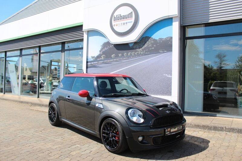 Grau Gebraucht 2011 Mini John Cooper Works Kleinwagen | 10.951 € (Fairer Preis) - Bild 1/4