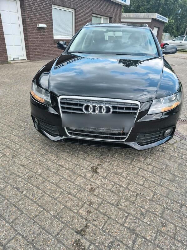 Schwarz Gebraucht 2009 Audi A4 Kombi | 3.150 € (Guter Preis) - Bild 1/4