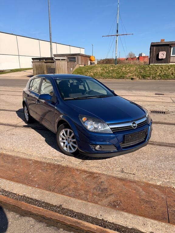 Gebraucht Opel Astra 90 PS (66 kW) 2004 Blau Limousine