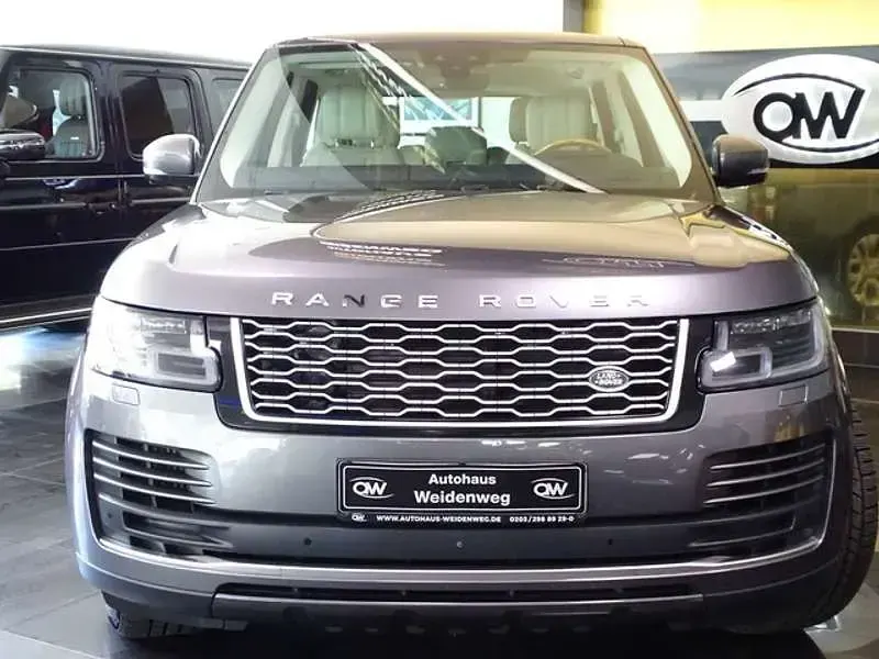 Gebraucht Land Rover Range Rover Vogue 340 PS (250 kW) 2018 Corris grey metallic SUV