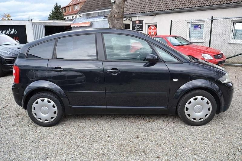 Usado Audi A2 75 HP (55 kW) 2003 Preto Citadino