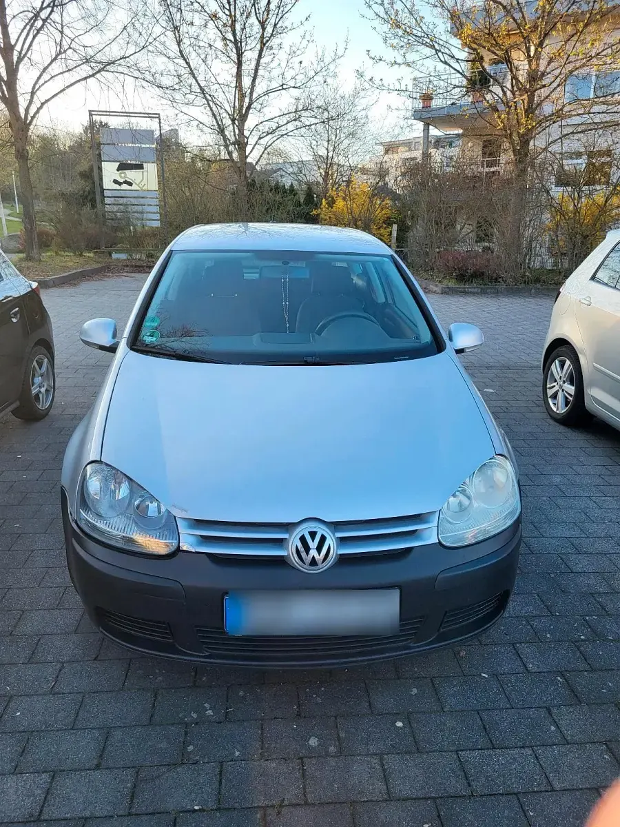 Gebraucht VW Golf V 116 PS (85 kW) 2004 Silber Kleinwagen
