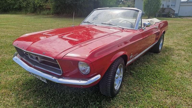 Gebraucht Ford Mustang 200 PS (147 kW) 1967 Rot Cabrio