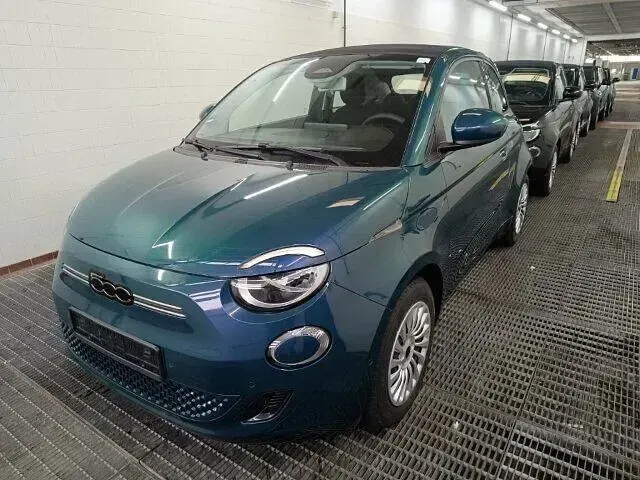 Gebraucht Fiat 500e Basis 86 kW (118 PS) 2023 Ozean grün Cabrio