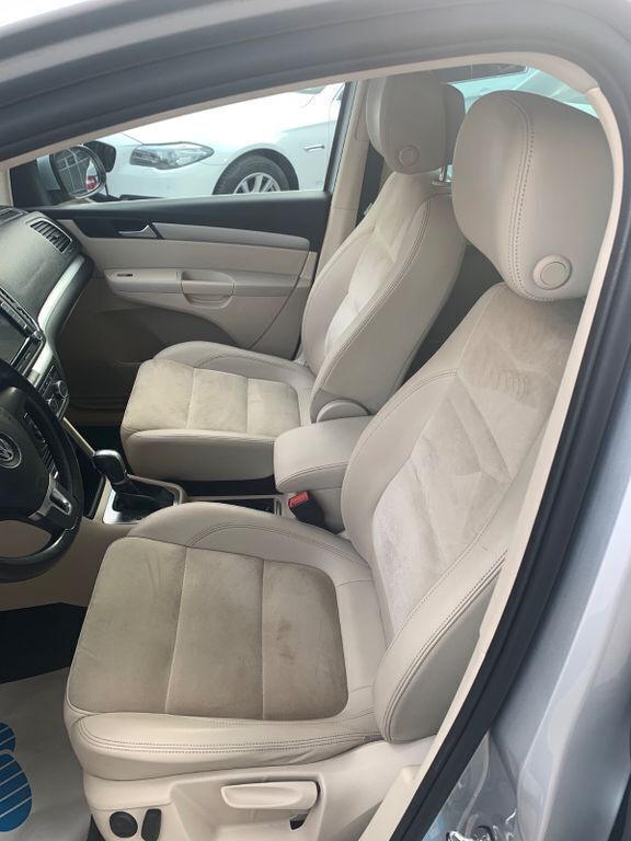 Grau Gebraucht 2014 VW Sharan Highline Van / Kleinbus | 12.799 € (Guter Preis) - Bild 1/4