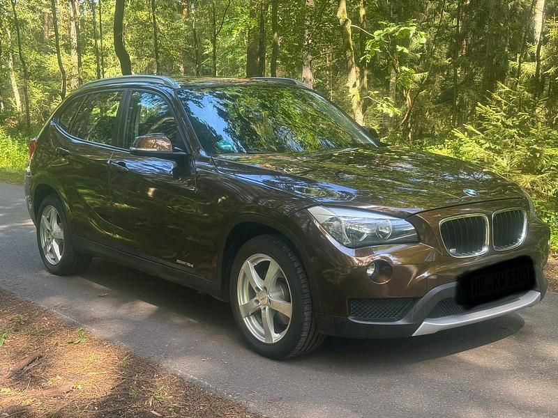 Braun Gebraucht 2013 BMW X1 SUV | 7.900 € (Superpreis) - Bild 1/4