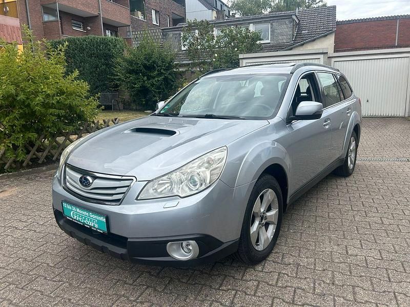 Silber Gebraucht 2012 Subaru Outback Active SUV | 3.450 € (Guter Preis) - Bild 1/4