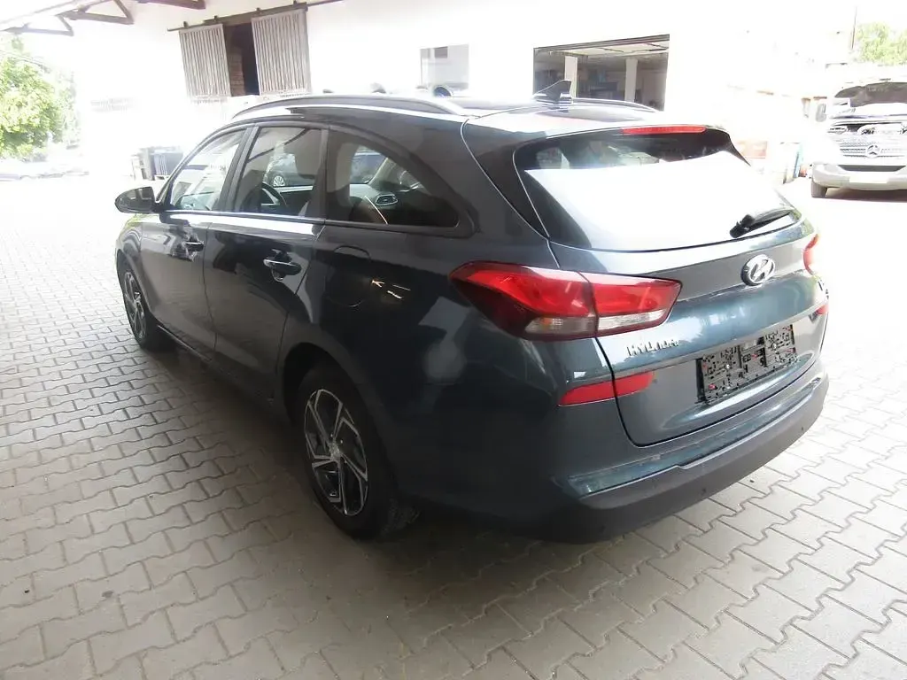 Gebraucht Hyundai i30 Comfort 120 PS (88 kW) 2024 Blau Kombi