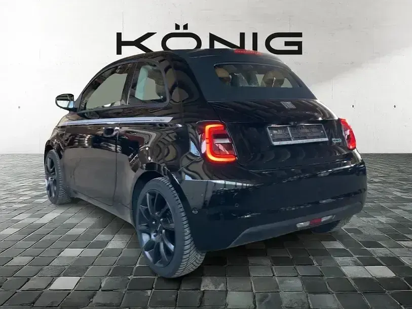 Gebraucht Fiat 500e 86 kW (118 PS) 2023 Colore esterno Cabrio