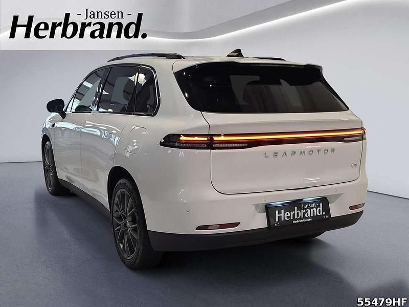 Neu Leapmotor C10 160 kW (218 PS) 2026 Weiß SUV