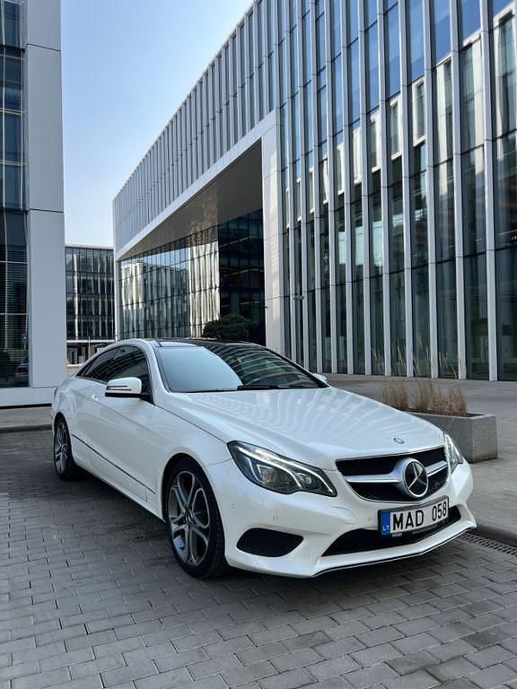 Gebraucht Mercedes E220 170 PS (125 kW) 2013 Weiß