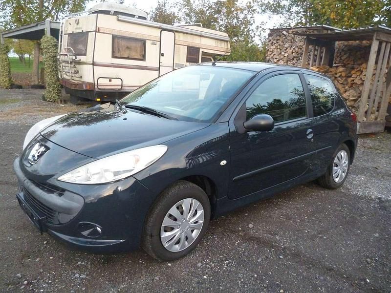 Gebraucht Peugeot 206 60 PS (44 kW) 2009 Grau Limousine