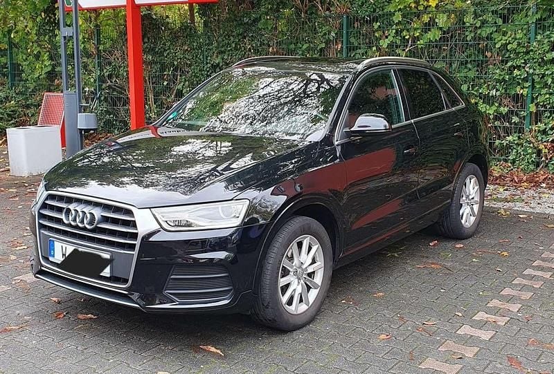 Schwarz Gebraucht 2015 Audi Q3 Sport SUV | 14.000 € (Guter Preis) - Bild 1/4