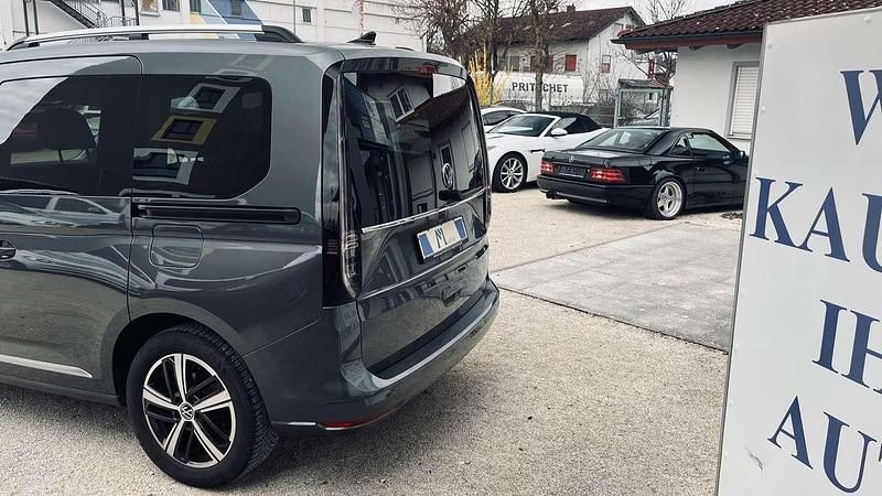 Gebraucht VW Caddy 122 PS (89 kW) 2022 Indiumgrau metallic Van / Kleinbus