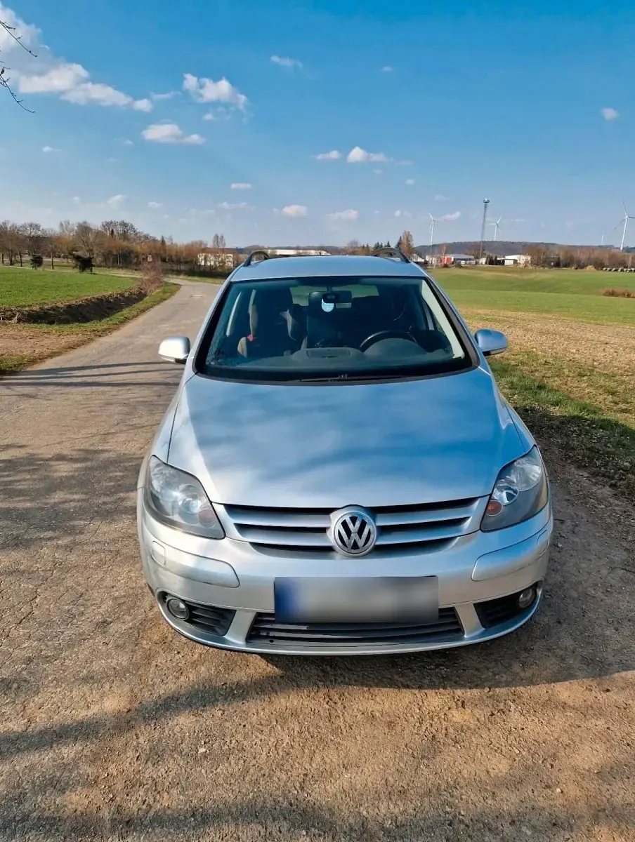 Gebraucht VW Golf 140 PS (102 kW) 2008 Silber Van / Kleinbus