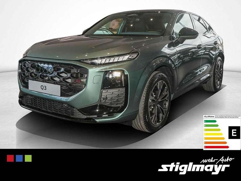 Neu Audi Q3 Sportback Sport 150 PS (110 kW) 2025 Salbeigrün metallic SUV