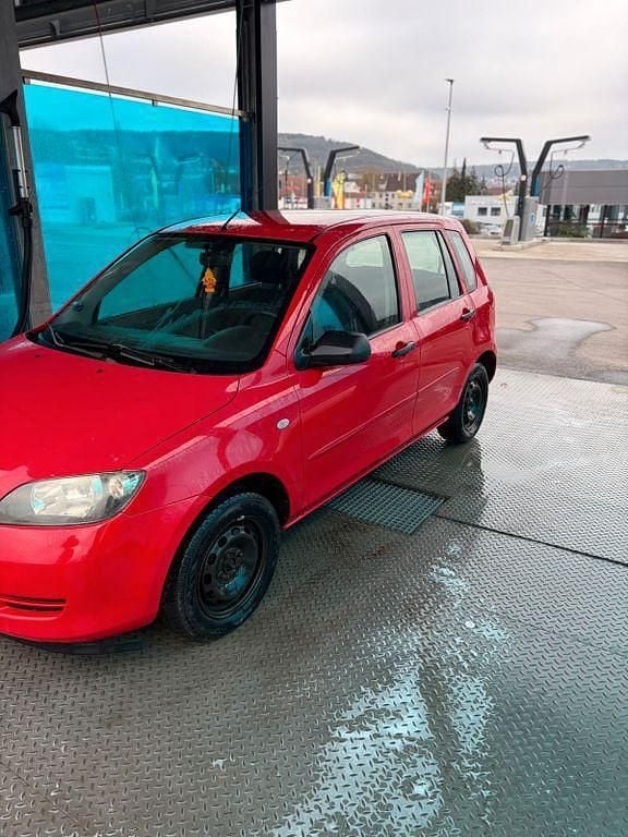 Gebraucht Mazda 2 Comfort 75 PS (55 kW) 2004 Rot Kleinwagen