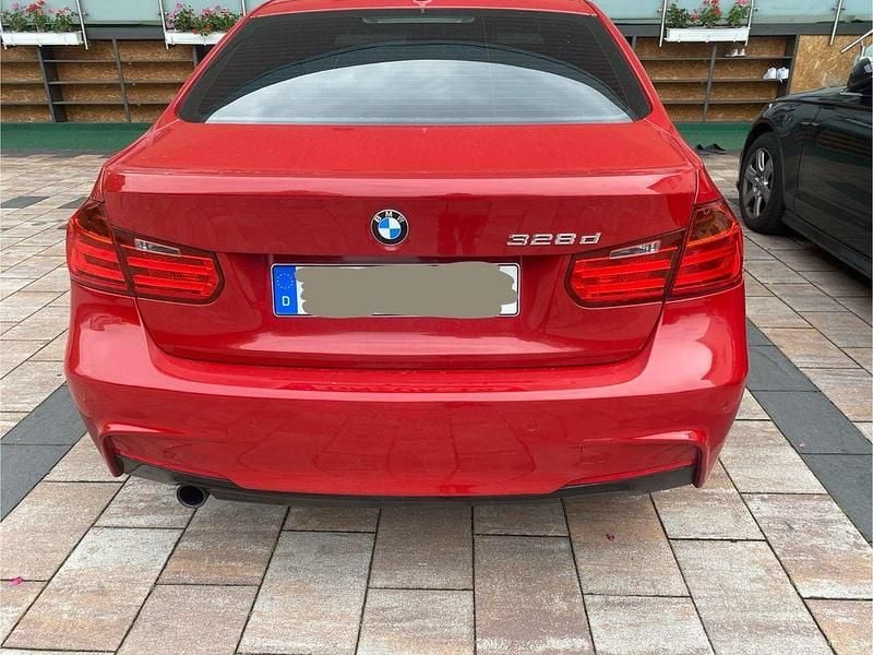 Gebraucht BMW 328 Performance 258 PS (189 kW) 2015 Rot Limousine
