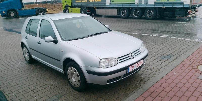 Gebraucht VW Golf IV 2003 Silber Limousine