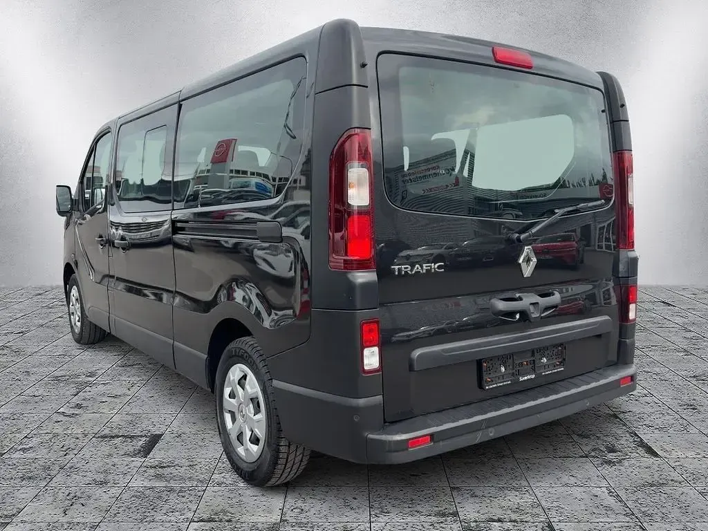 Gebraucht Renault Trafic 150 PS (110 kW) 2023 Schwarz Van / Kleinbus