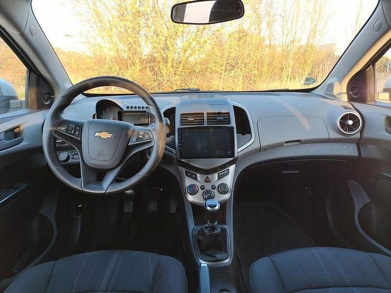 Gebraucht Chevrolet Aveo LT 86 PS (63 kW) 2011 Grau Limousine