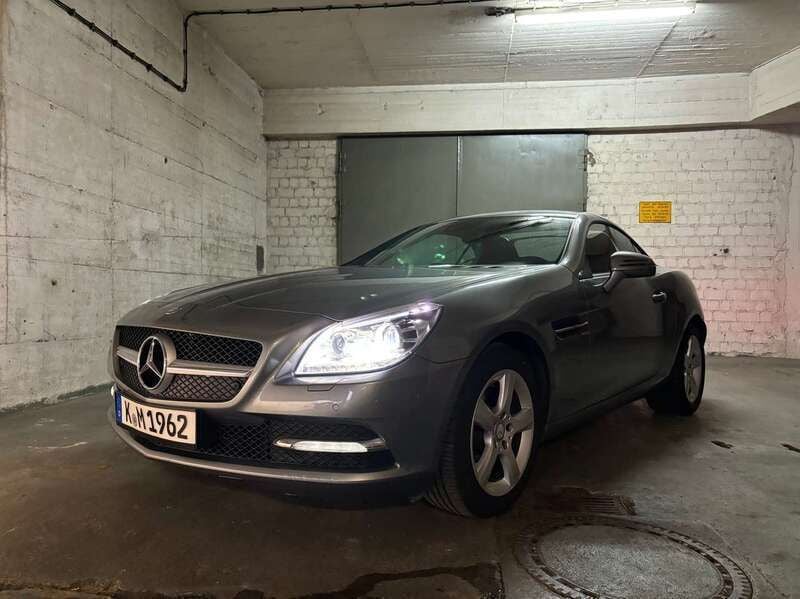 Grau Gebraucht 2012 Mercedes SLK200 Cabrio | 18.500 € (Fairer Preis) - Bild 1/4