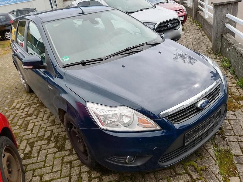Gebraucht Ford Focus 100 PS (73 kW) 2009 Blau Kombi