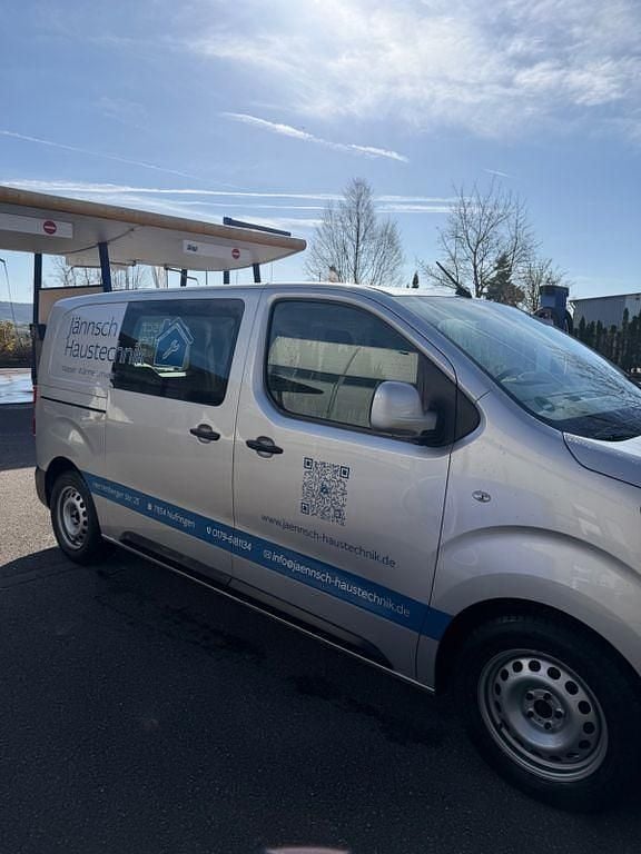 Gebraucht Peugeot Expert Premium 116 PS (85 kW) 2018 Grau Van