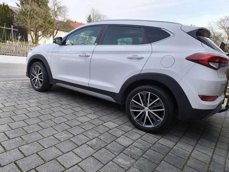 Gebraucht 2018 Hyundai Tucson Passion Plus SUV | 17.900 € (Fairer Preis) - Bild 1/4