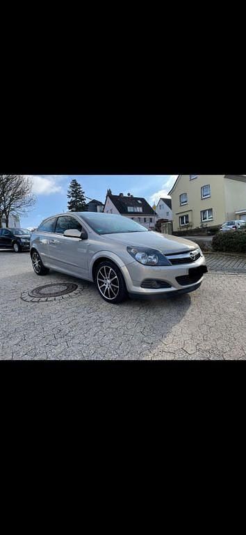 Silber Gebraucht 2008 Opel Astra GTC Limousine | 2.499 € (Guter Preis) - Bild 1/4