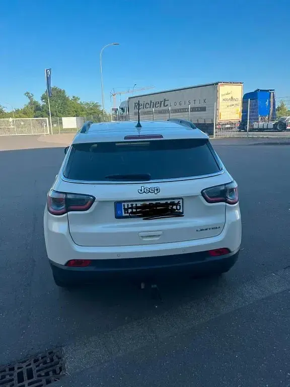 Gebraucht Jeep Compass Limited 140 PS (102 kW) 2018 Weiß SUV