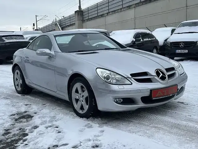 Second-hand Mercedes SLK200 163 CP (119 kW) 2006 Cabrio