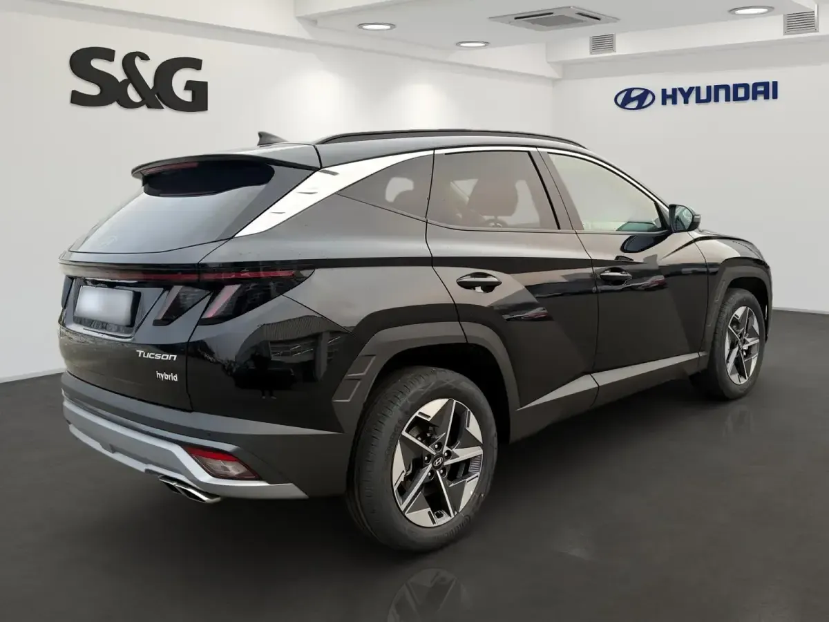 Neu Hyundai Tucson Trend 239 PS (175 kW) 2026 Met (schwarz SUV
