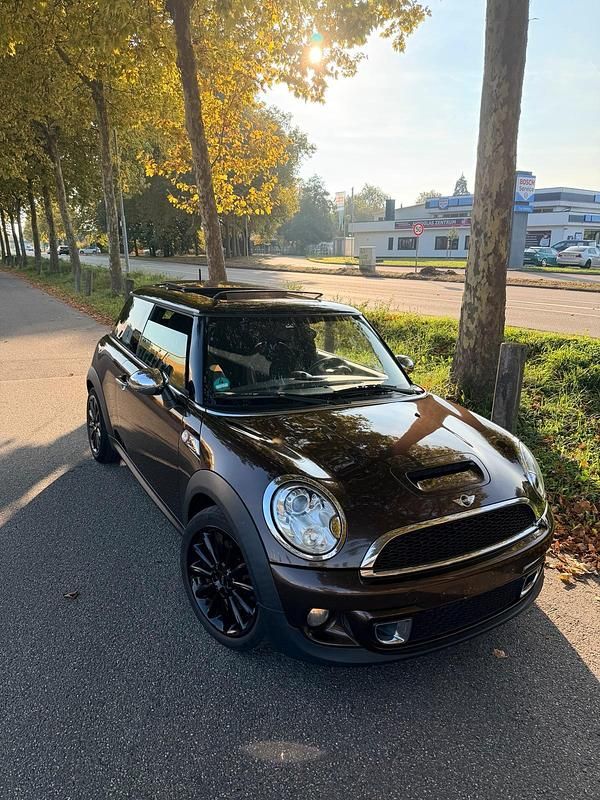 Braun Gebraucht 2011 Mini Cooper S Kleinwagen | 8.300 € (Fairer Preis) - Bild 1/4