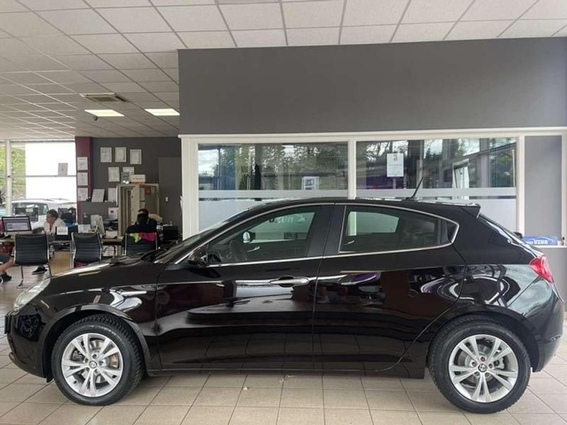 Schwarz Gebraucht 2013 Alfa Romeo Giulietta Turismo Kleinwagen | 10.990 € (Fairer Preis) - Bild 1/3