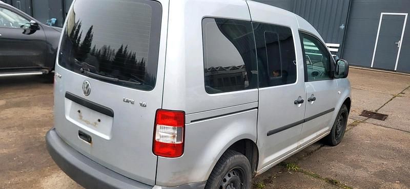 Gebraucht VW Caddy 102 PS (75 kW) 2004 Silber Van / Kleinbus