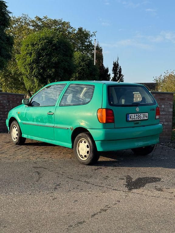 Gebraucht VW Polo 54 PS (39 kW) 1995 Grün Limousine