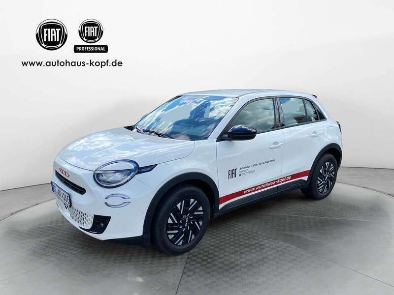 Weiß Gebraucht 2024 Fiat 600E Red Limousine | 29.490 € (Teuer) - Bild 1/4