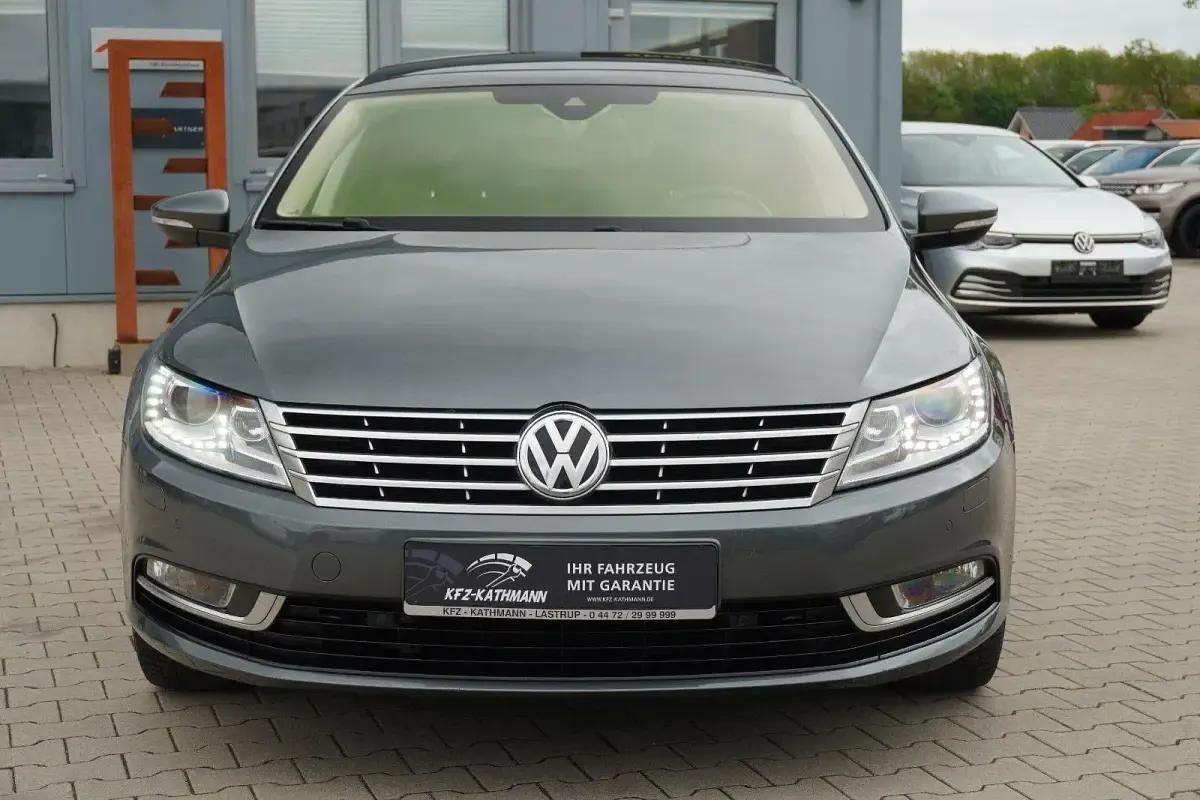 Gebraucht VW Passat 184 PS (135 kW) 2015 Grau Coupé
