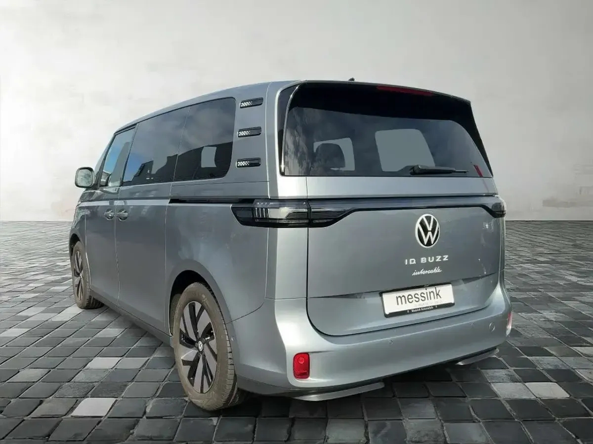 Gebraucht VW ID. Buzz Pro 150 kW (204 PS) 2024 Monosilber metallic Van / Kleinbus