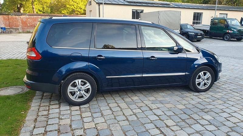 Gebraucht Ford Galaxy Titanium 140 PS (102 kW) 2013 Blau Van / Kleinbus