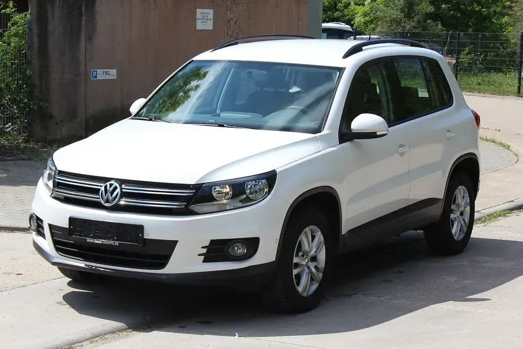 Używany VW Tiguan Trendline 160 KM (117 kW) 2012 Biały SUV