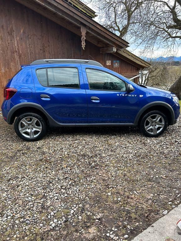 Gebraucht Dacia Sandero Comfort 91 PS (66 kW) 2020 Blau Limousine
