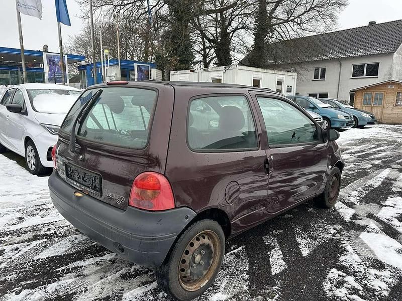 Gebraucht Renault Twingo Authentique 58 PS (42 kW) 2003 Rot "syrah" Kleinwagen
