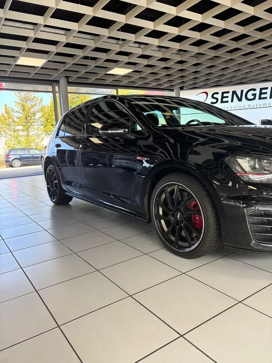 Gebraucht VW Golf VII GTI 230 PS (169 kW) 2016 Schwarz Limousine