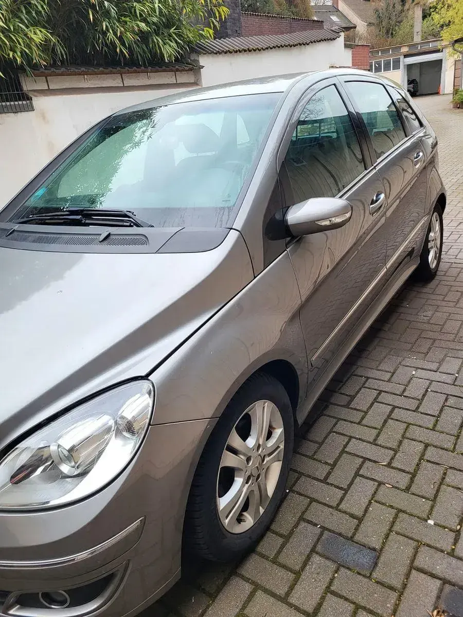 Gebraucht Mercedes B170 116 PS (85 kW) 2007 Grau Van / Kleinbus